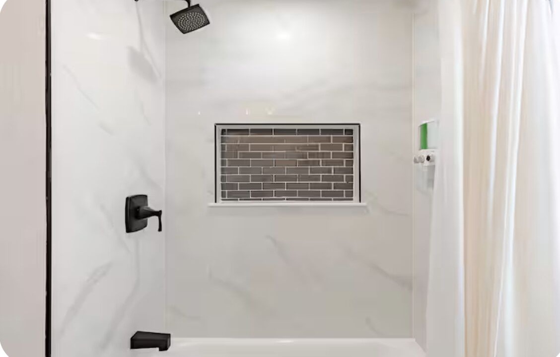 Photo of Bathroom in Royal Poinciana
