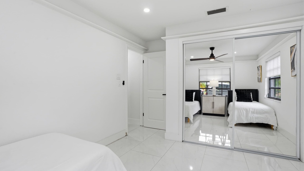 Photo of Bedroom in Willoughby Acres