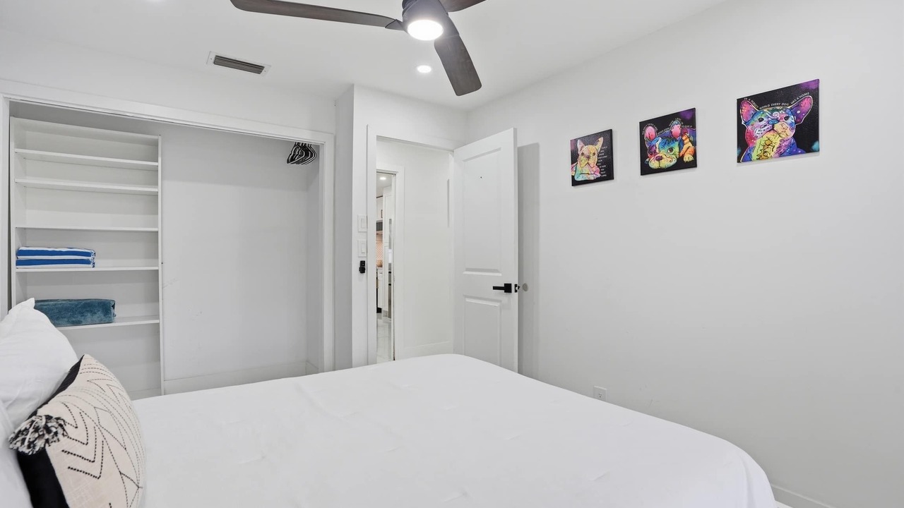 Photo of Bedroom in Willoughby Acres