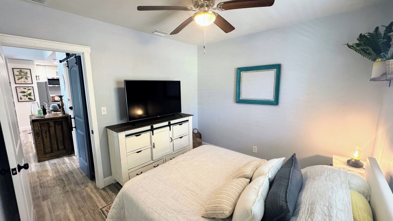 Photo of Bedroom in River District