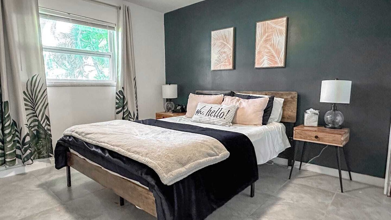 Photo of Bedroom in Yacht Club