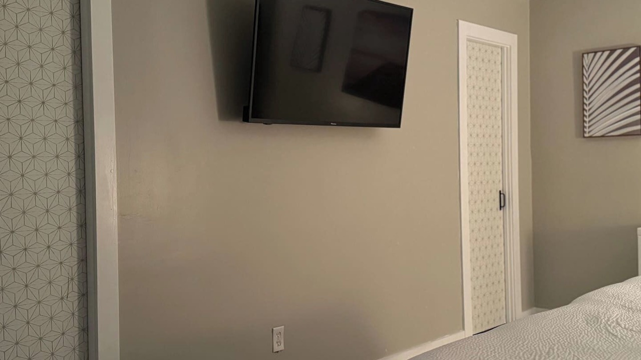 Photo of Bedroom in Yacht Club