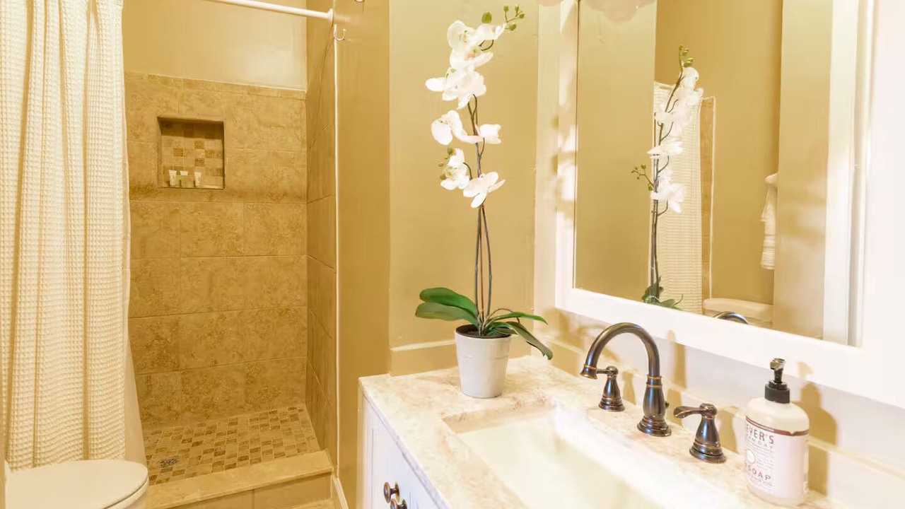 Photo of Bathroom in Hyde Park