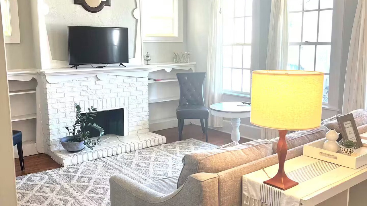 Photo of Livingroom in Hyde Park
