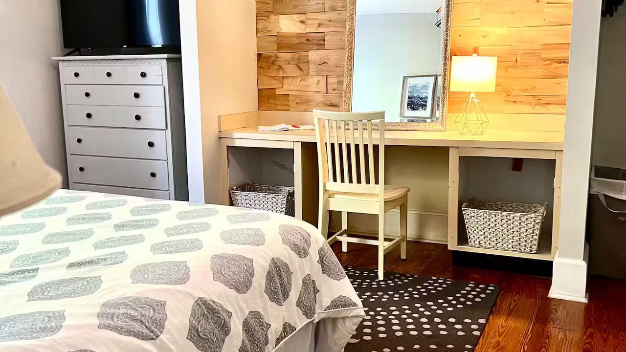 Photo of Bedroom in Hyde Park