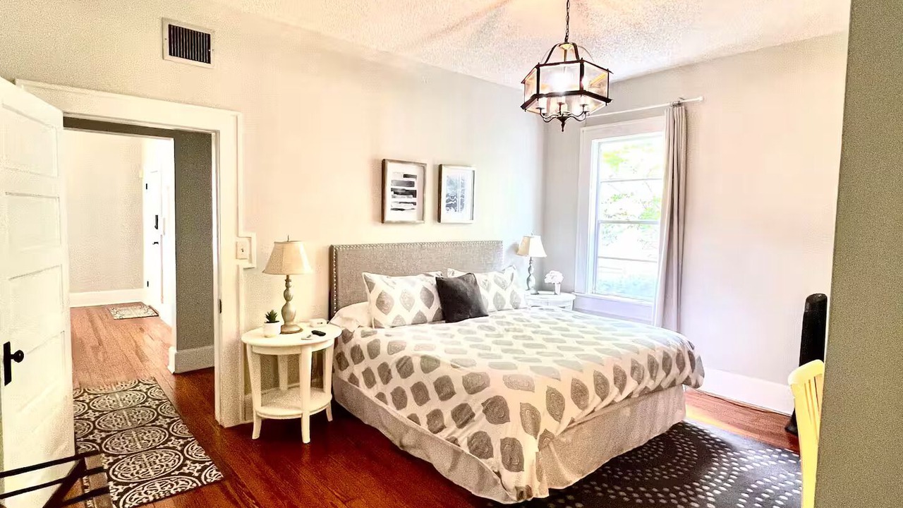 Photo of Bedroom in Hyde Park