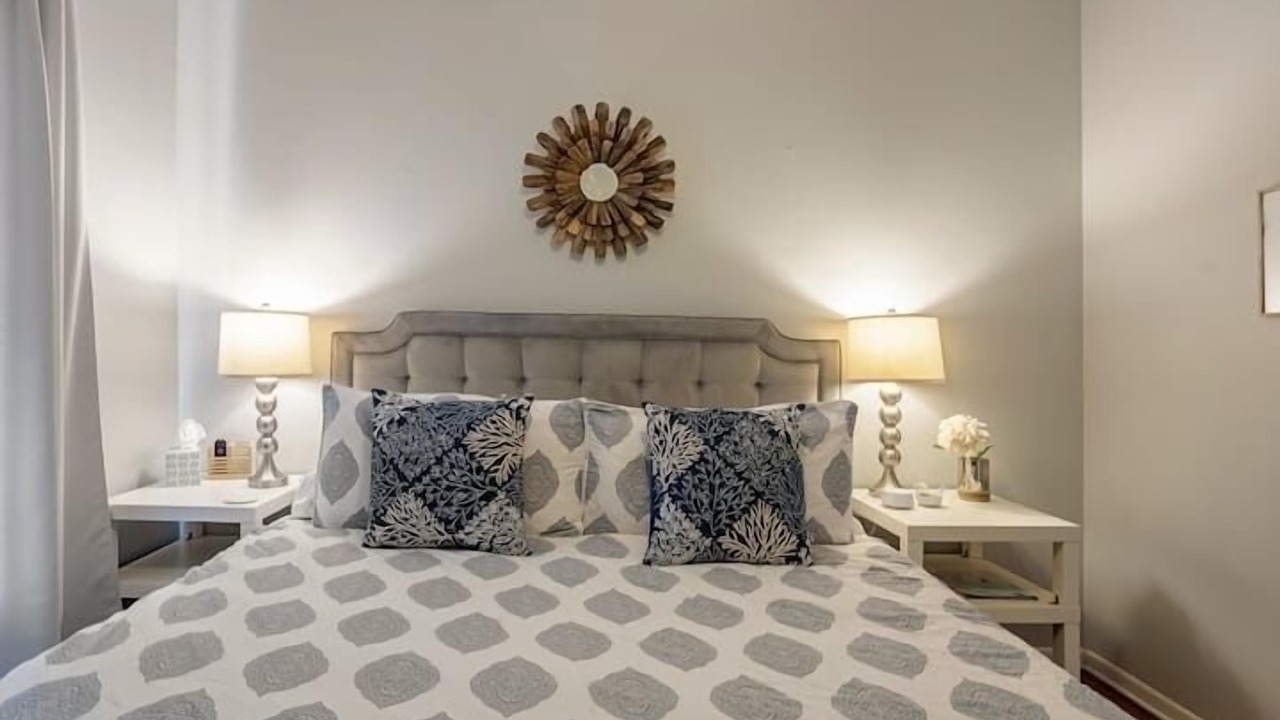 Photo of Bedroom in Hyde Park