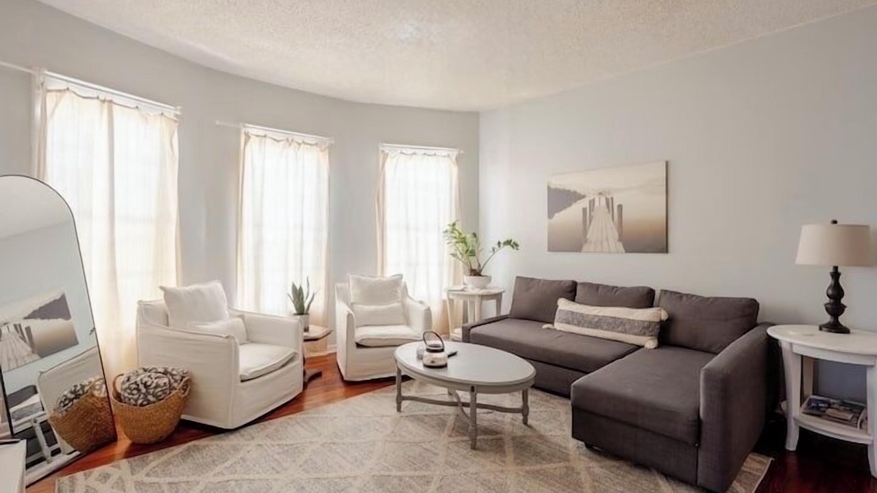 Photo of Livingroom in Hyde Park