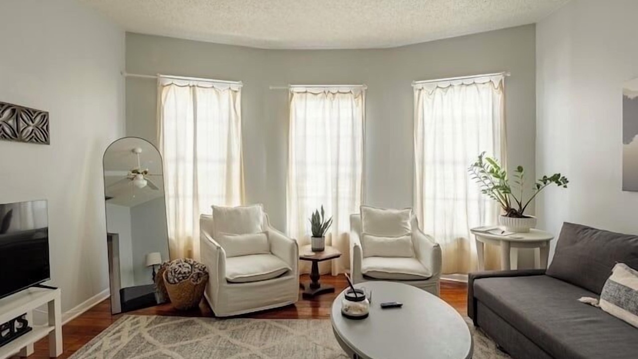 Photo of Livingroom in Hyde Park