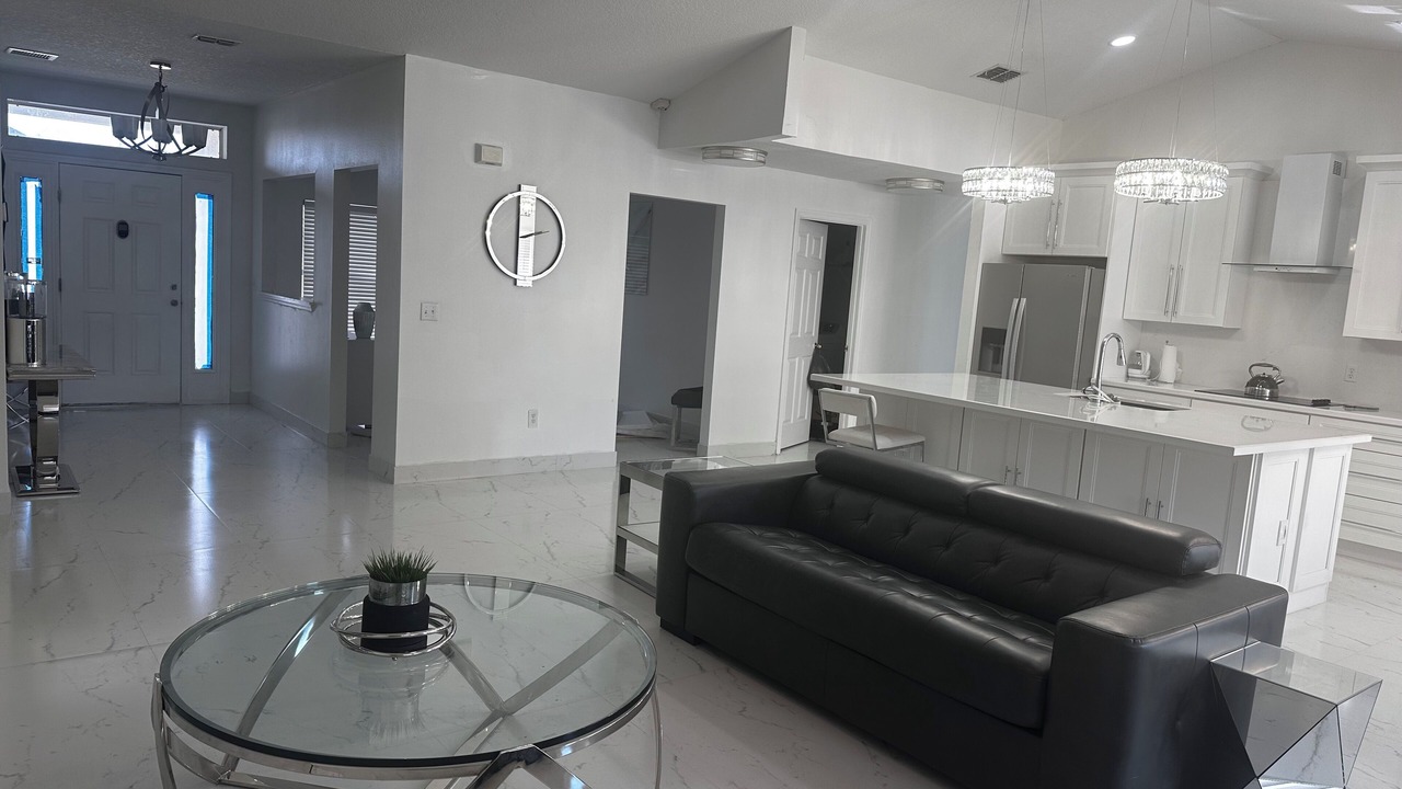 Photo of Livingroom in Port Saint Lucie