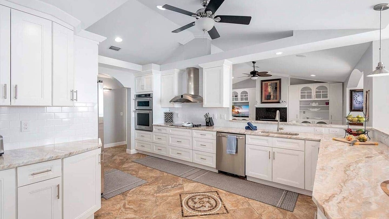 Photo of Kitchen in Caloosahatchee