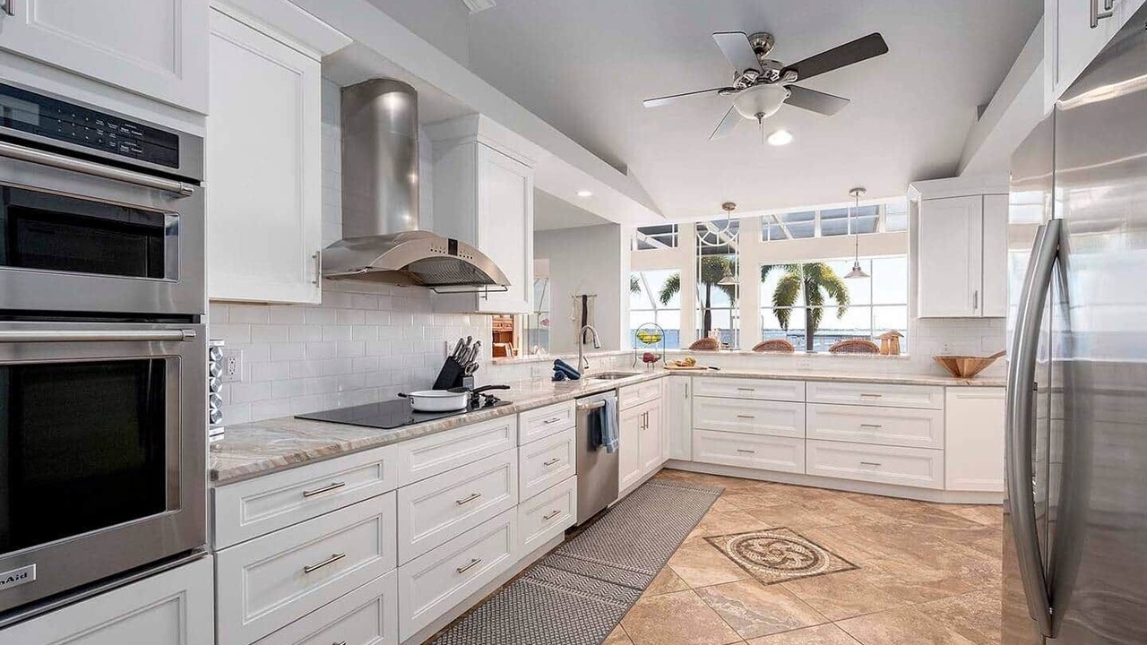 Photo of Kitchen in Caloosahatchee