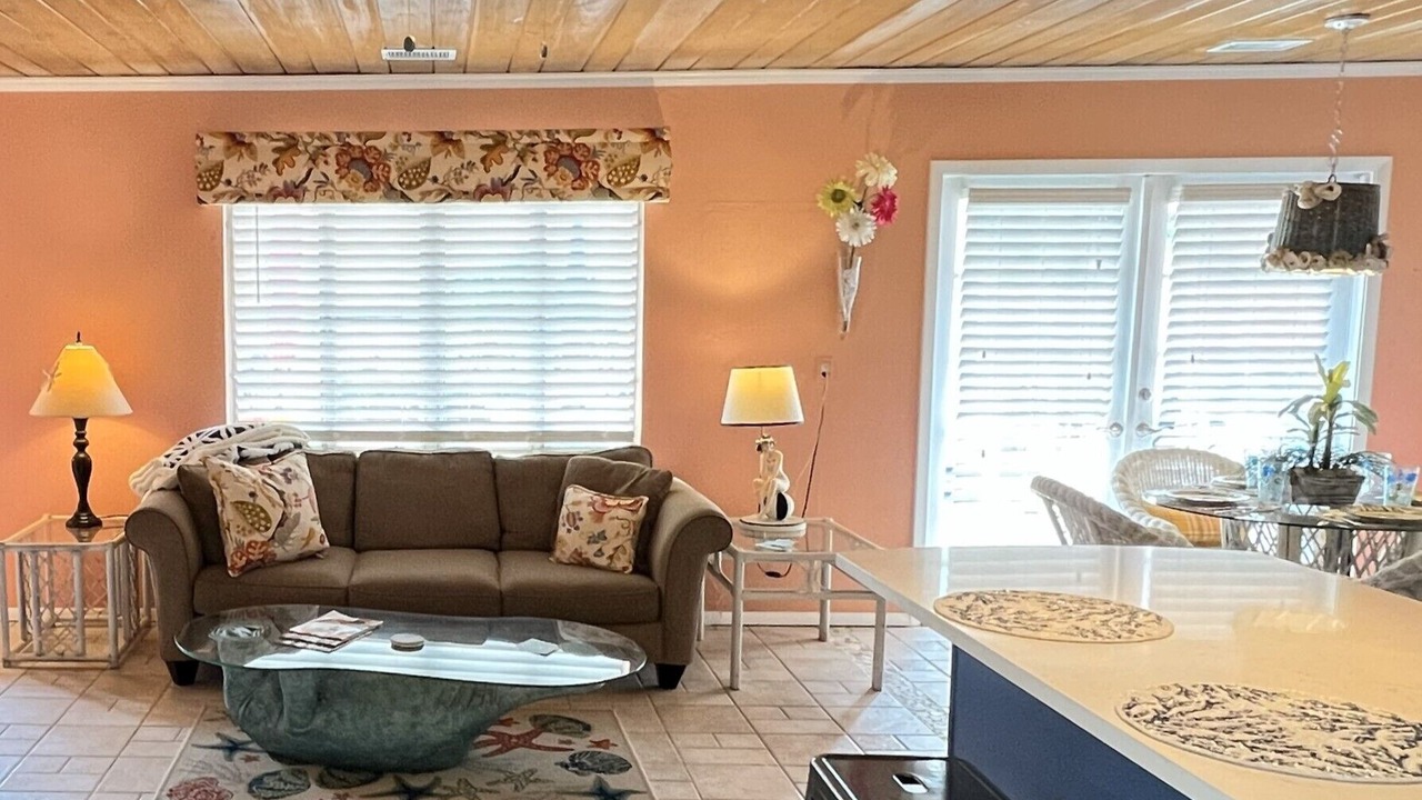 Photo of Bedroom in Holmes Beach