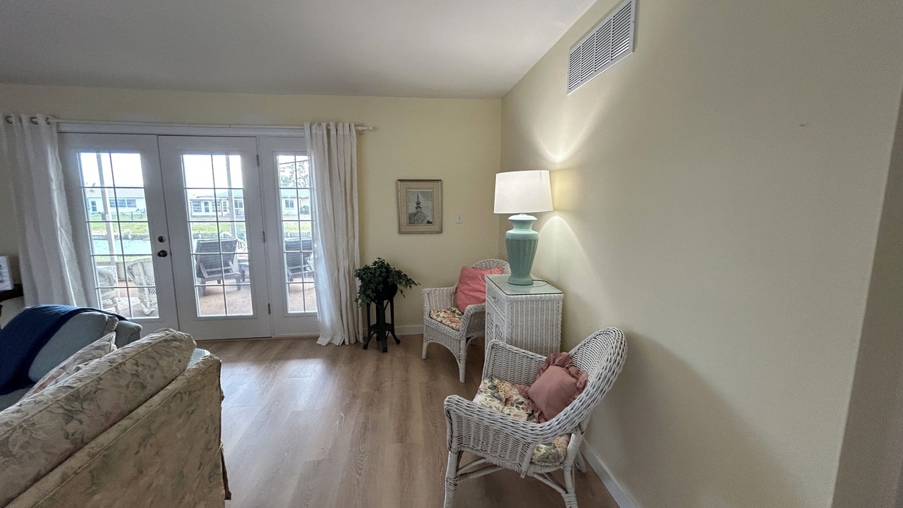 Photo of Livingroom in Venice Gardens