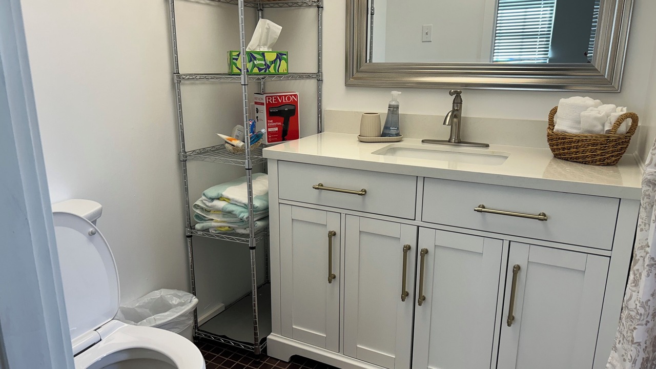 Photo of Bathroom in Venice Gardens