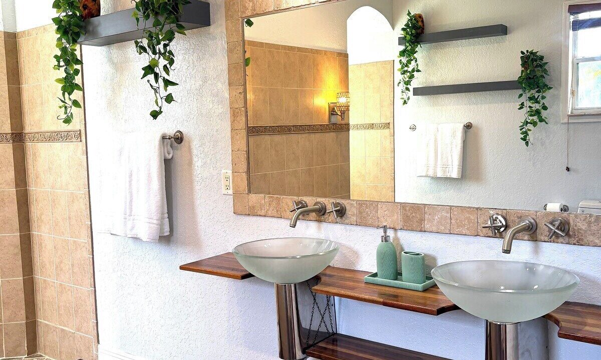 Photo of Bathroom in Port Saint Lucie