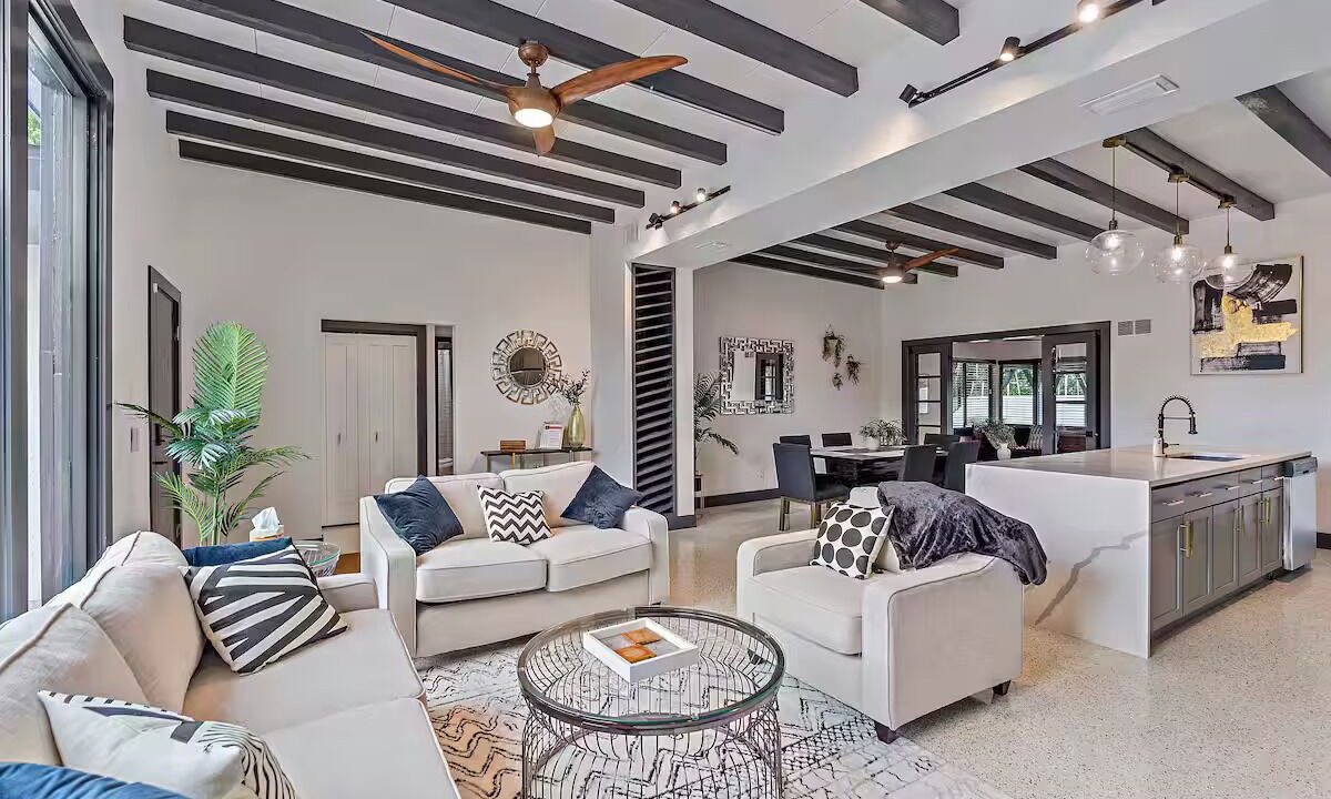 Photo of Livingroom in Indian Beach Sapphire Shores