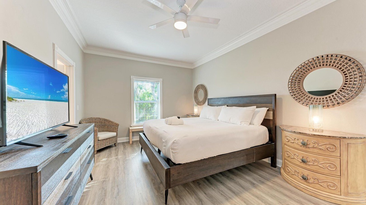 Photo of Bedroom in Holmes Beach