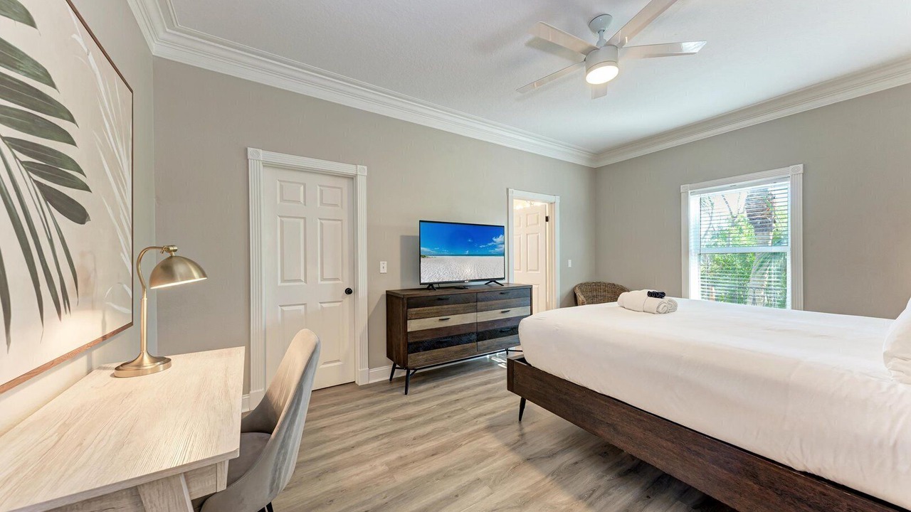 Photo of Bedroom in Holmes Beach