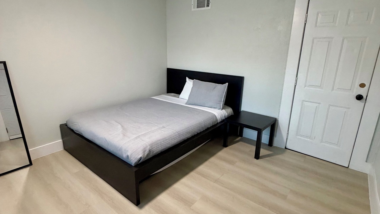 Photo of Bedroom in Interchange Square