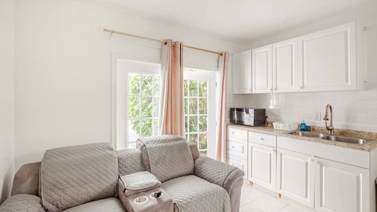 Photo of Livingroom in Florida Ridge
