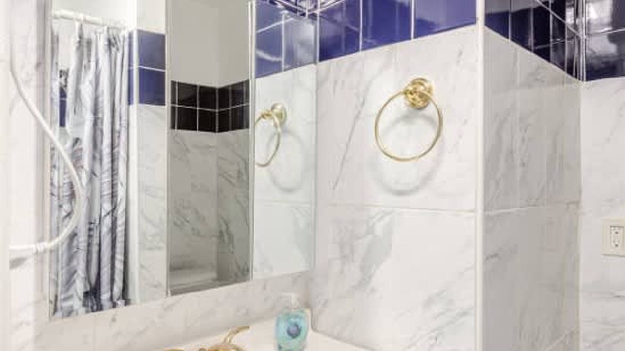 Photo of Bathroom in Florida Ridge