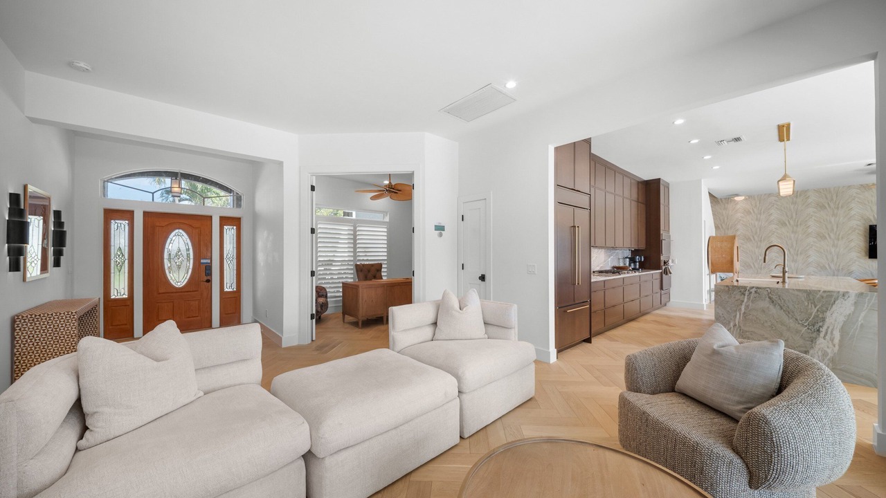 Photo of Livingroom in Central Naples