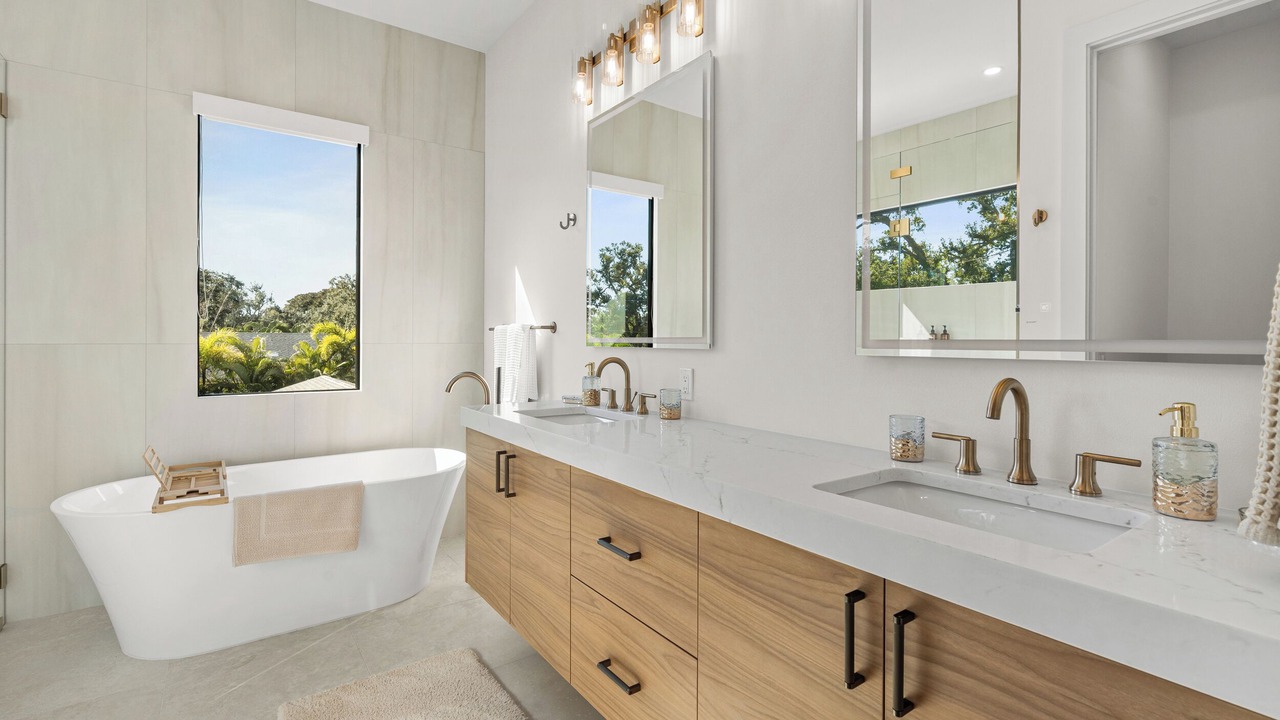 Photo of Bathroom in Arlington Park