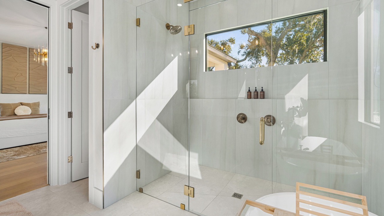 Photo of Bathroom in Arlington Park
