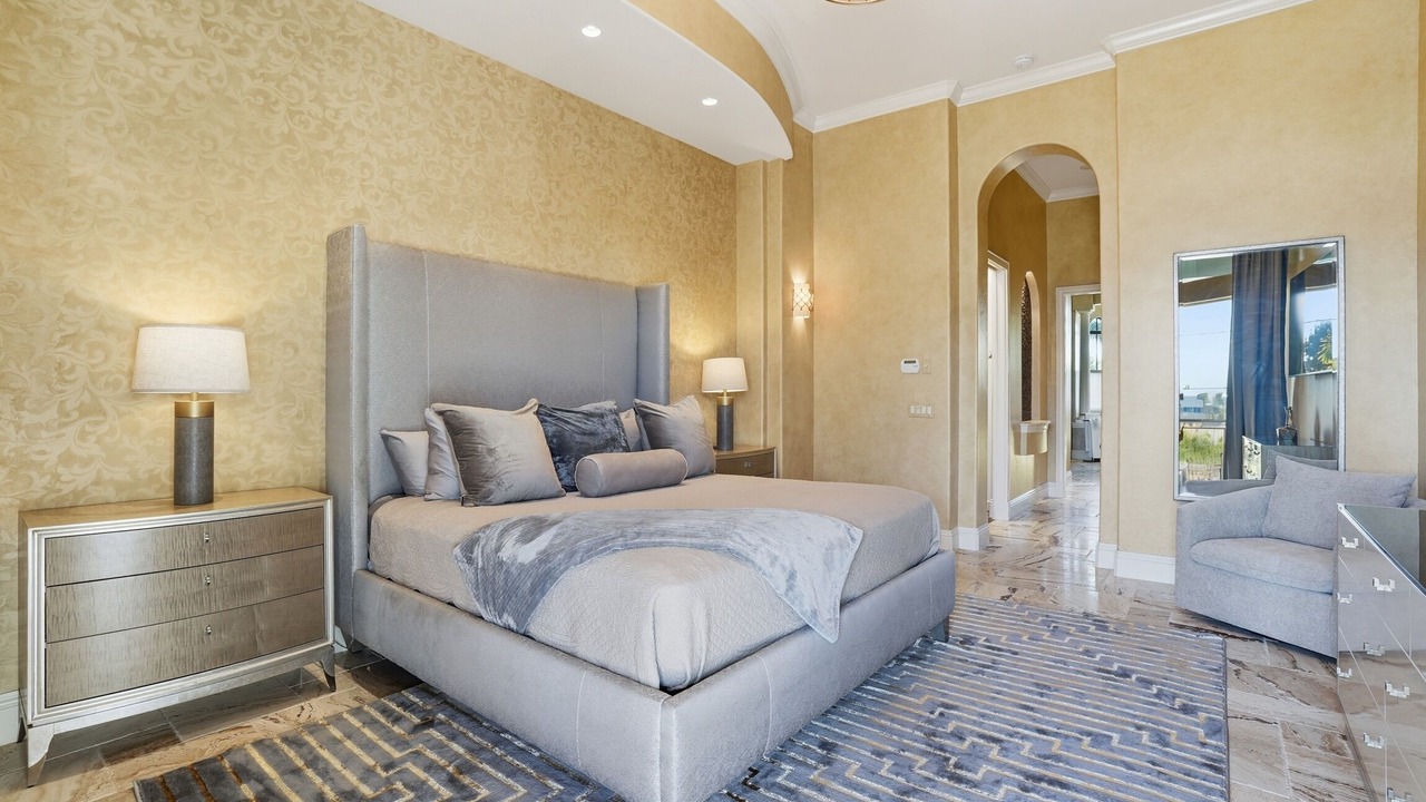 Photo of Bedroom in Siesta Isle