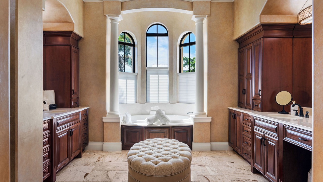 Photo of Bathroom in Siesta Isle