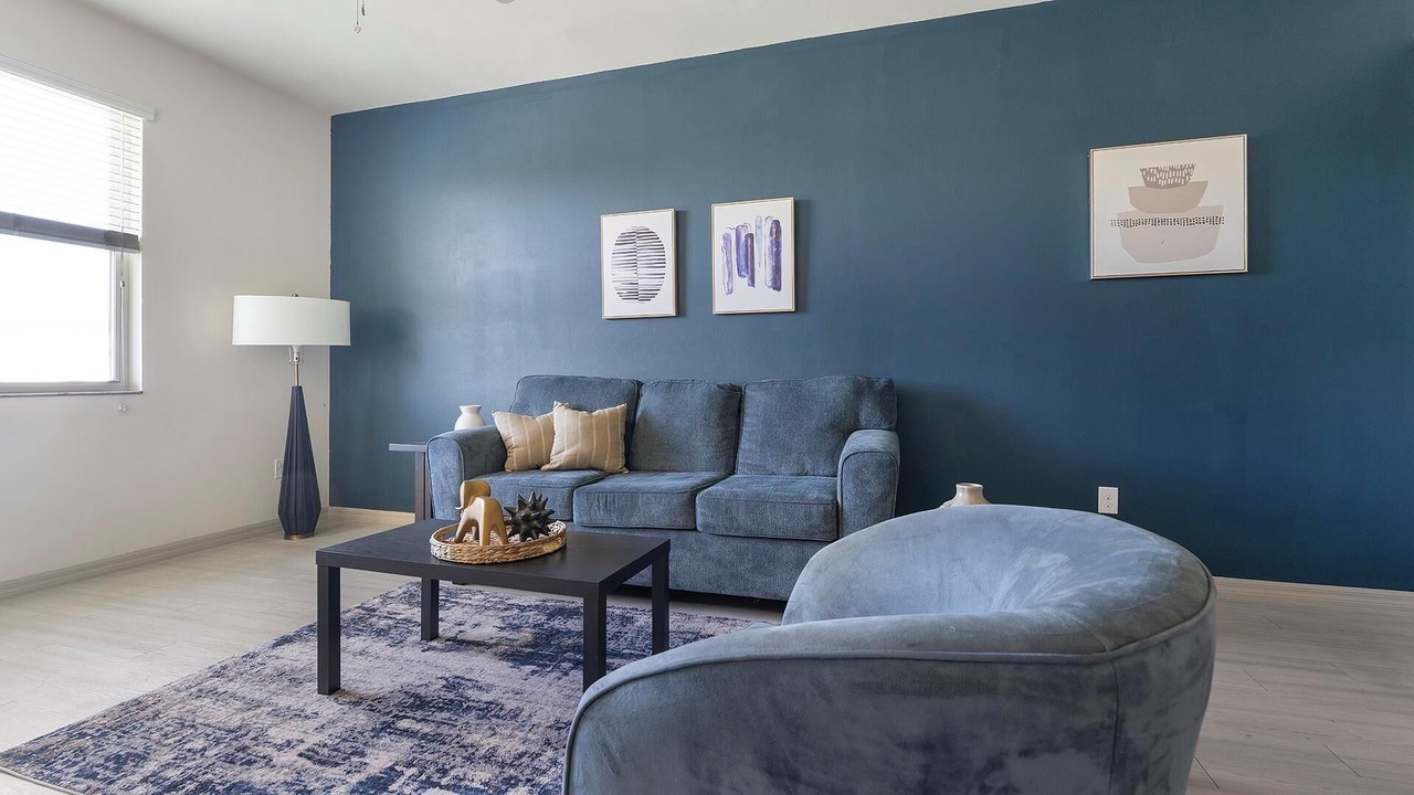 Photo of Livingroom in Eastwood Village