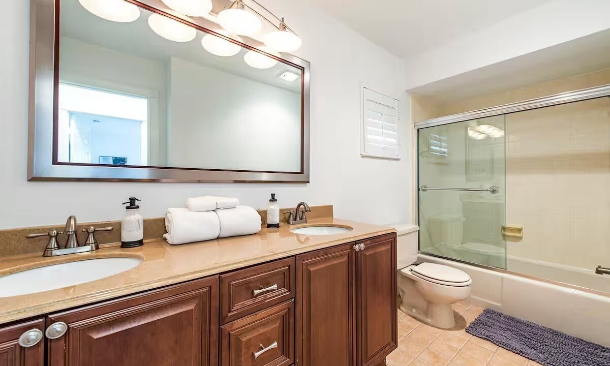 Photo of Bathroom in Palm River Estates