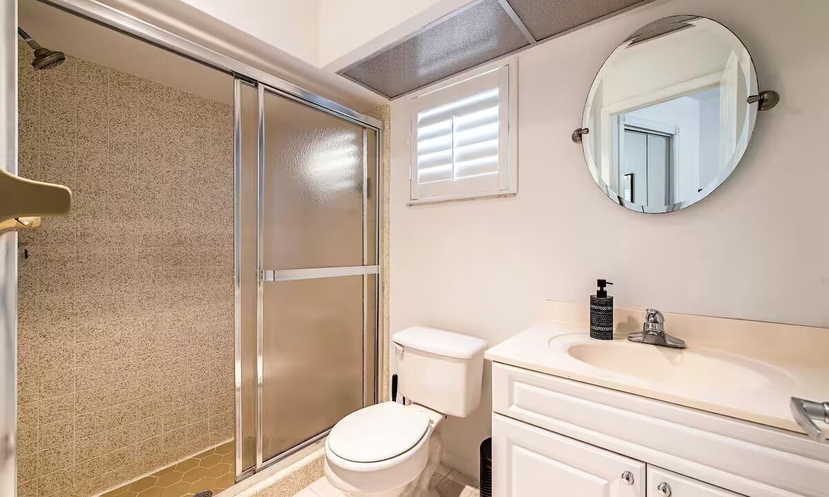 Photo of Bathroom in Palm River Estates