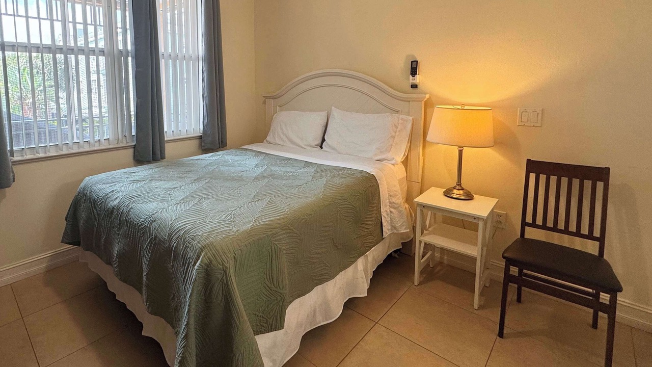 Photo of Bedroom in Bonita Shores