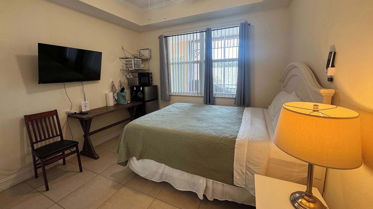 Photo of Bedroom in Bonita Shores