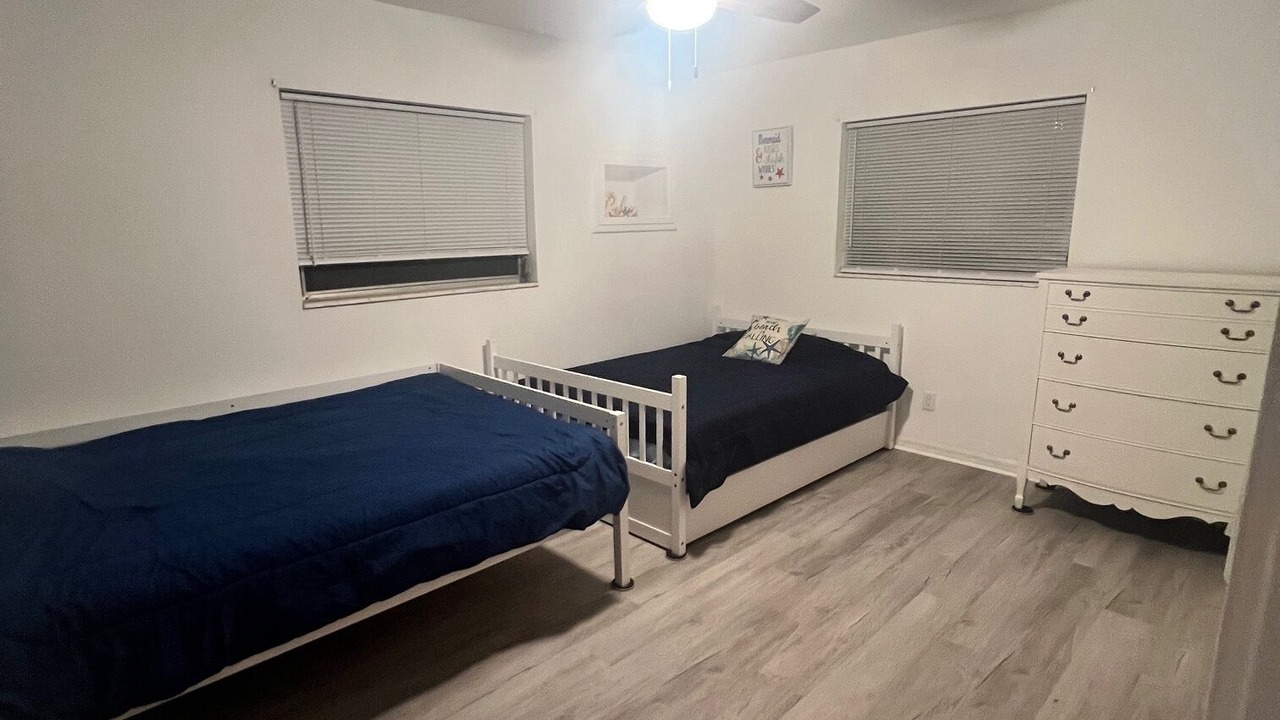 Photo of Bedroom in Venice Gardens