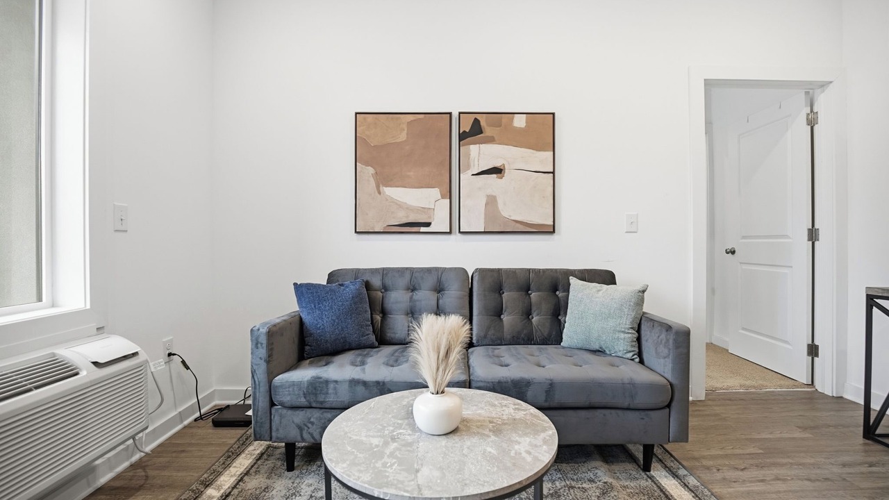 Photo of Livingroom in Fairmount