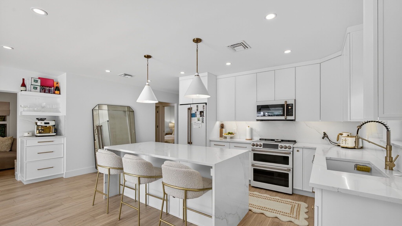 Photo of Kitchen in Old Northwood Historic District