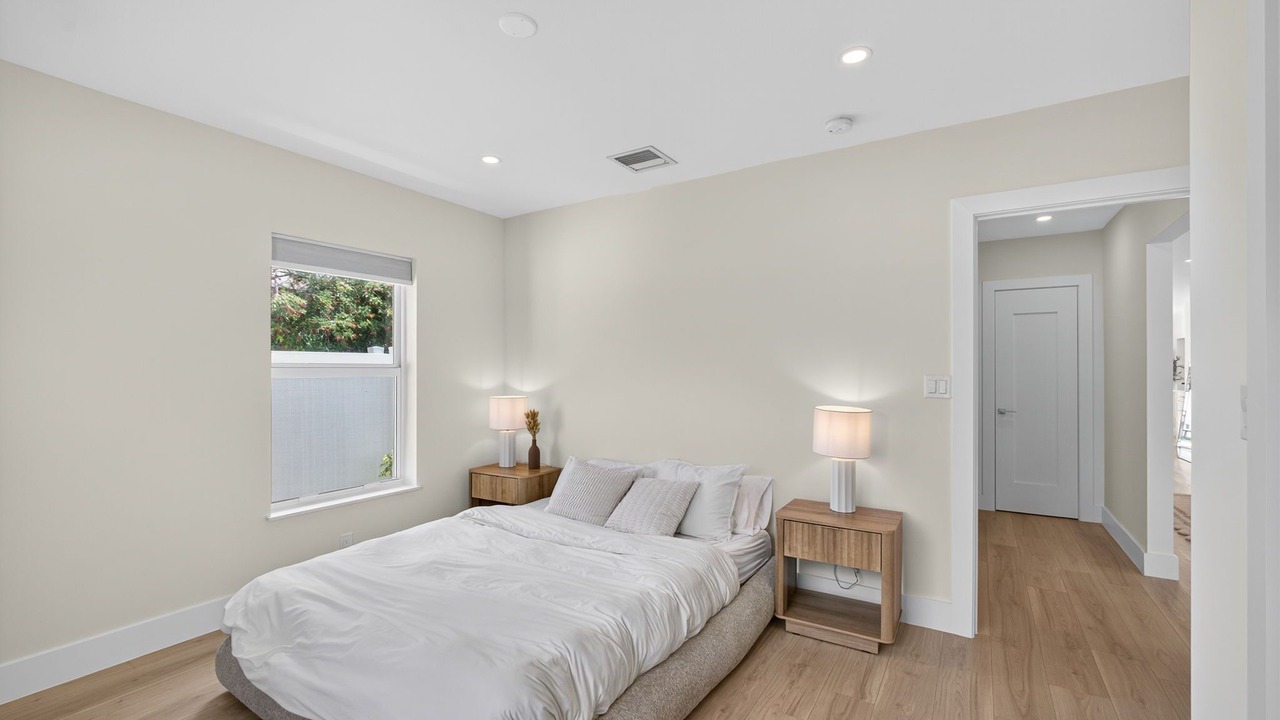 Photo of Bedroom in Old Northwood Historic District