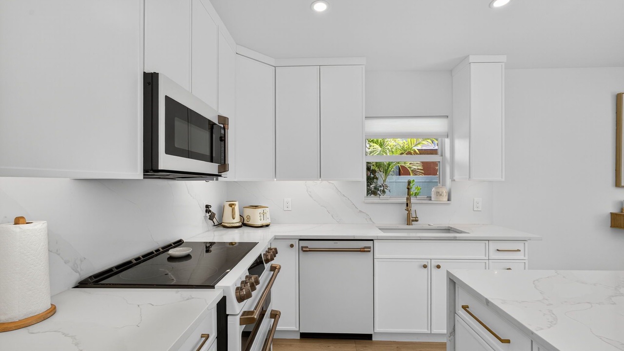Photo of Kitchen in Old Northwood Historic District