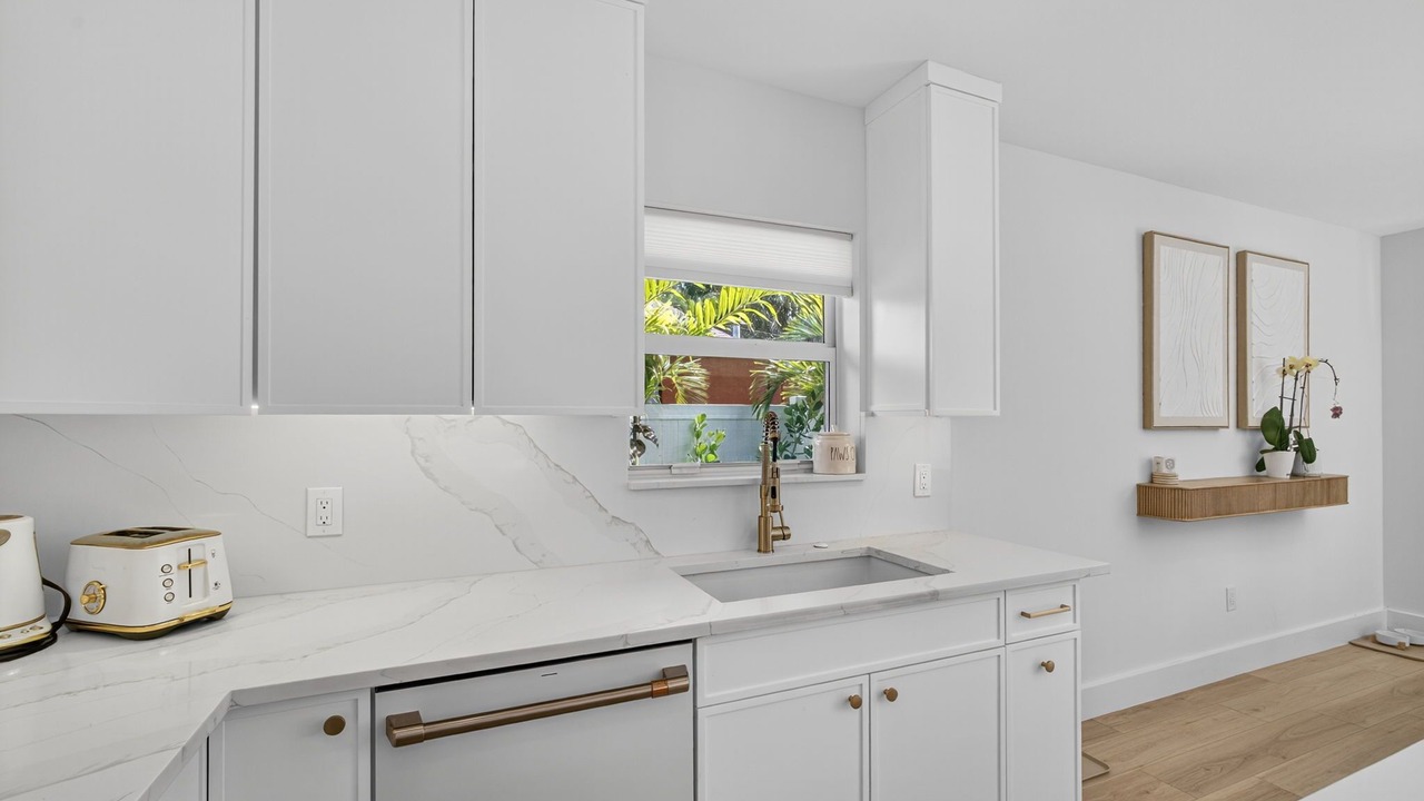 Photo of Kitchen in Old Northwood Historic District