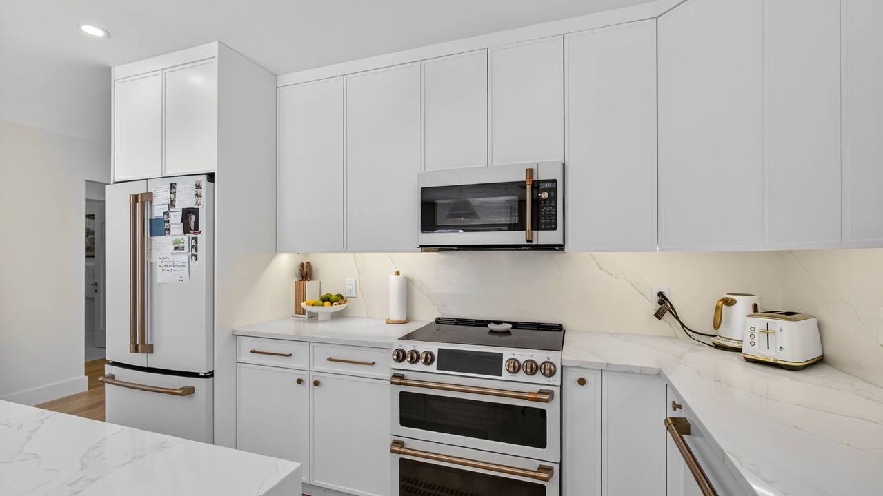 Photo of Kitchen in Old Northwood Historic District