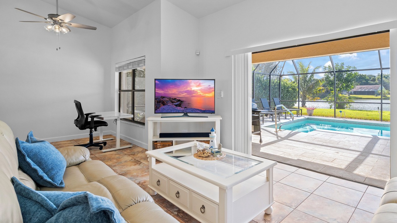 Photo of Livingroom in Naples