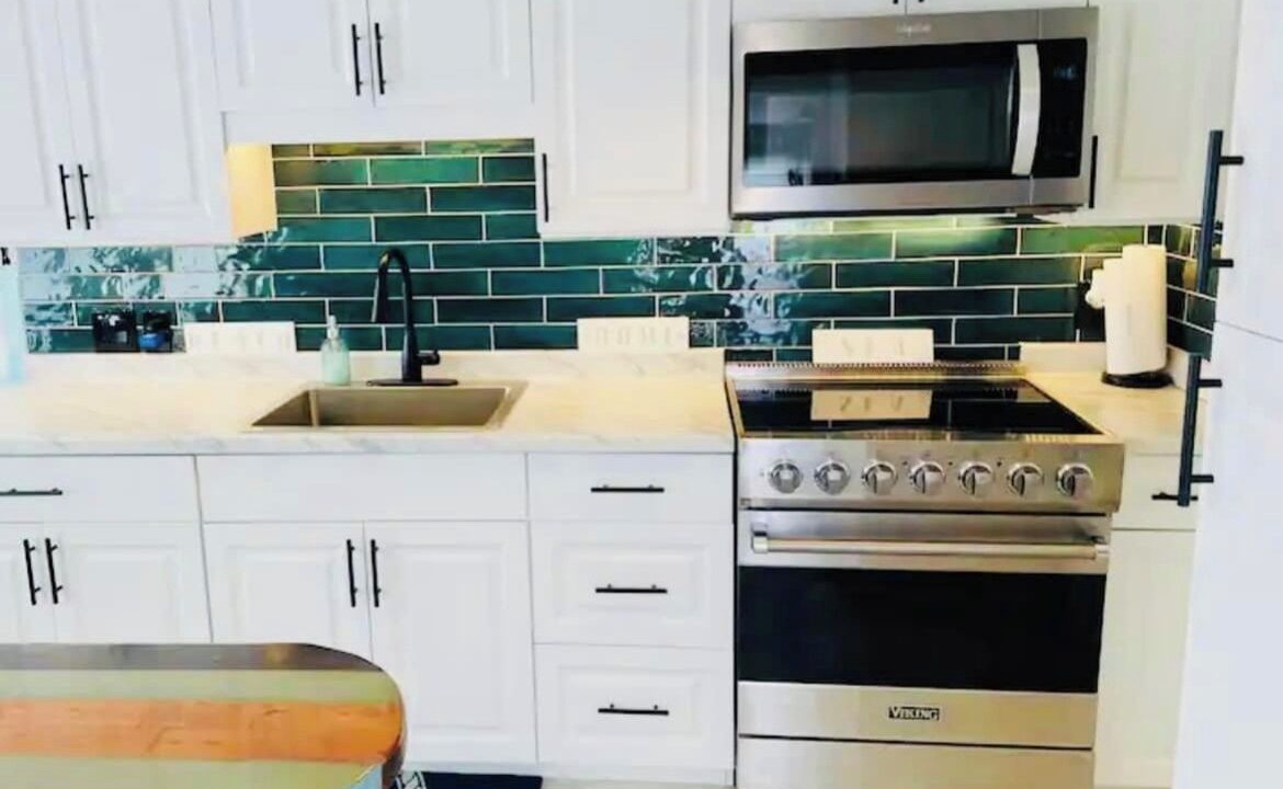 Photo of Kitchen in Nettles Island
