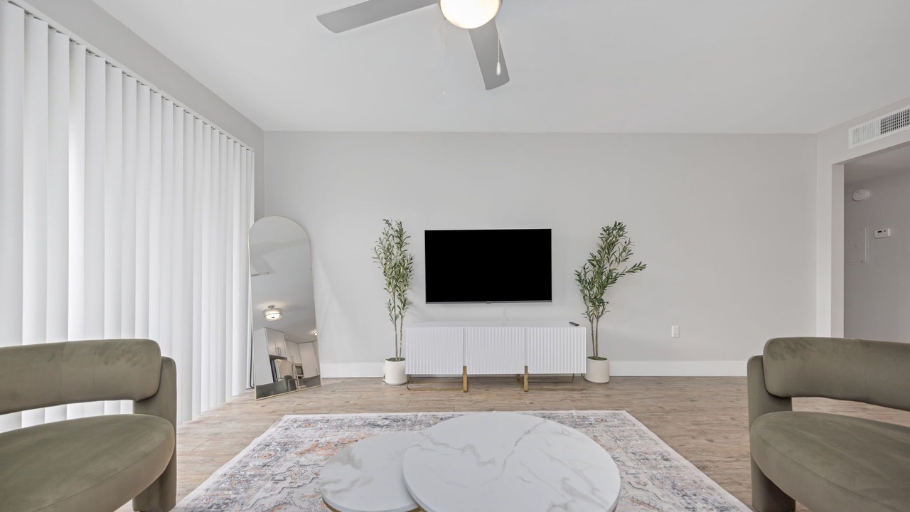 Photo of Livingroom in Beach Park