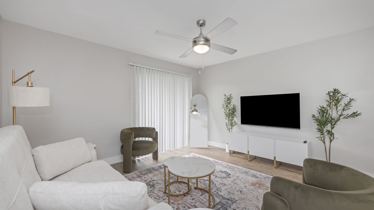 Photo of Livingroom in Beach Park
