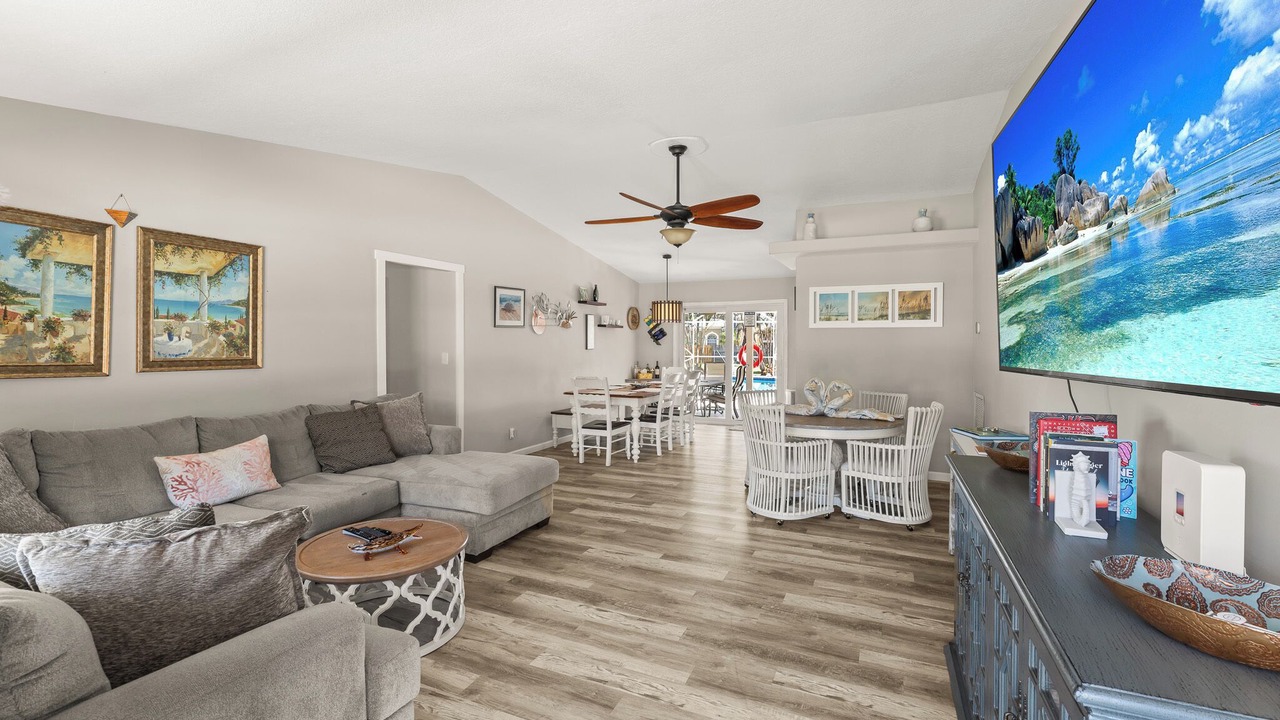 Photo of Livingroom in Stuart
