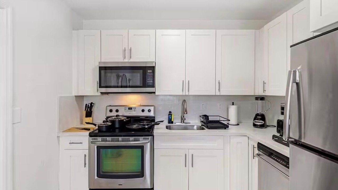 Photo of Kitchen in South Middle River