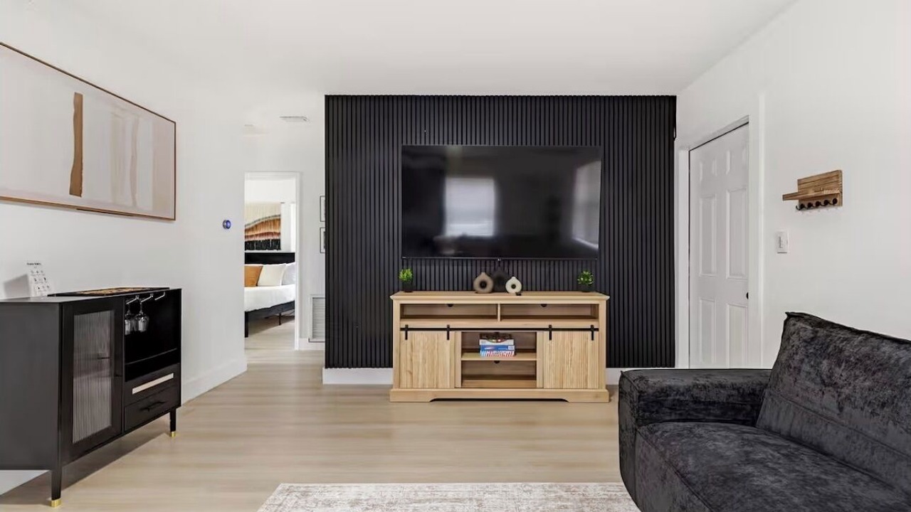 Photo of Livingroom in South Middle River